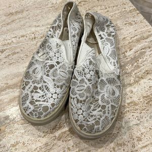 Mossimo White Lace Floral Shoes